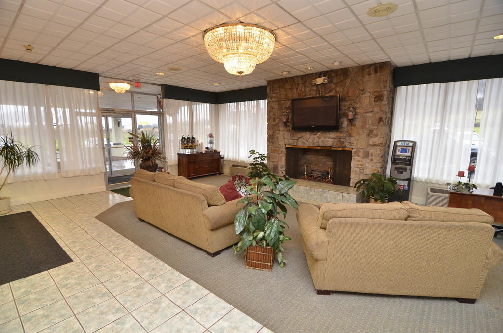 Baymont By Wyndham Milesburg Hotel Interior foto